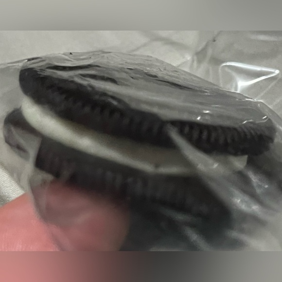 Pokémon Rare Mew Oreo - Picture 6 of 7